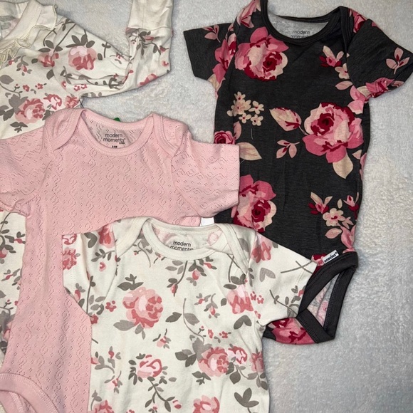 Baby girl 3-6M - Picture 2 of 7